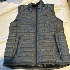 Nike puffer vest
